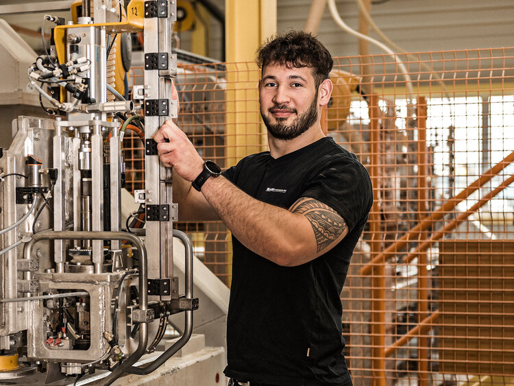 Elektrotechniker/in, Industrieelektriker/in