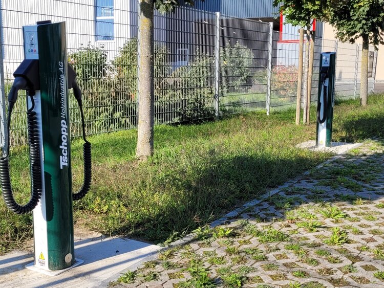 Elektrofahrzeuge-Ladestationen